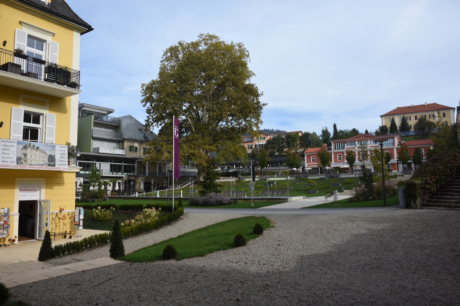 Kurpark Bad Gleichenberg mit historischer Bäderarchitektur